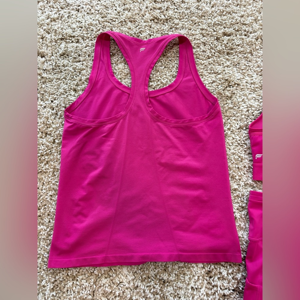 Fabletics sets! - Picture 6 of 9